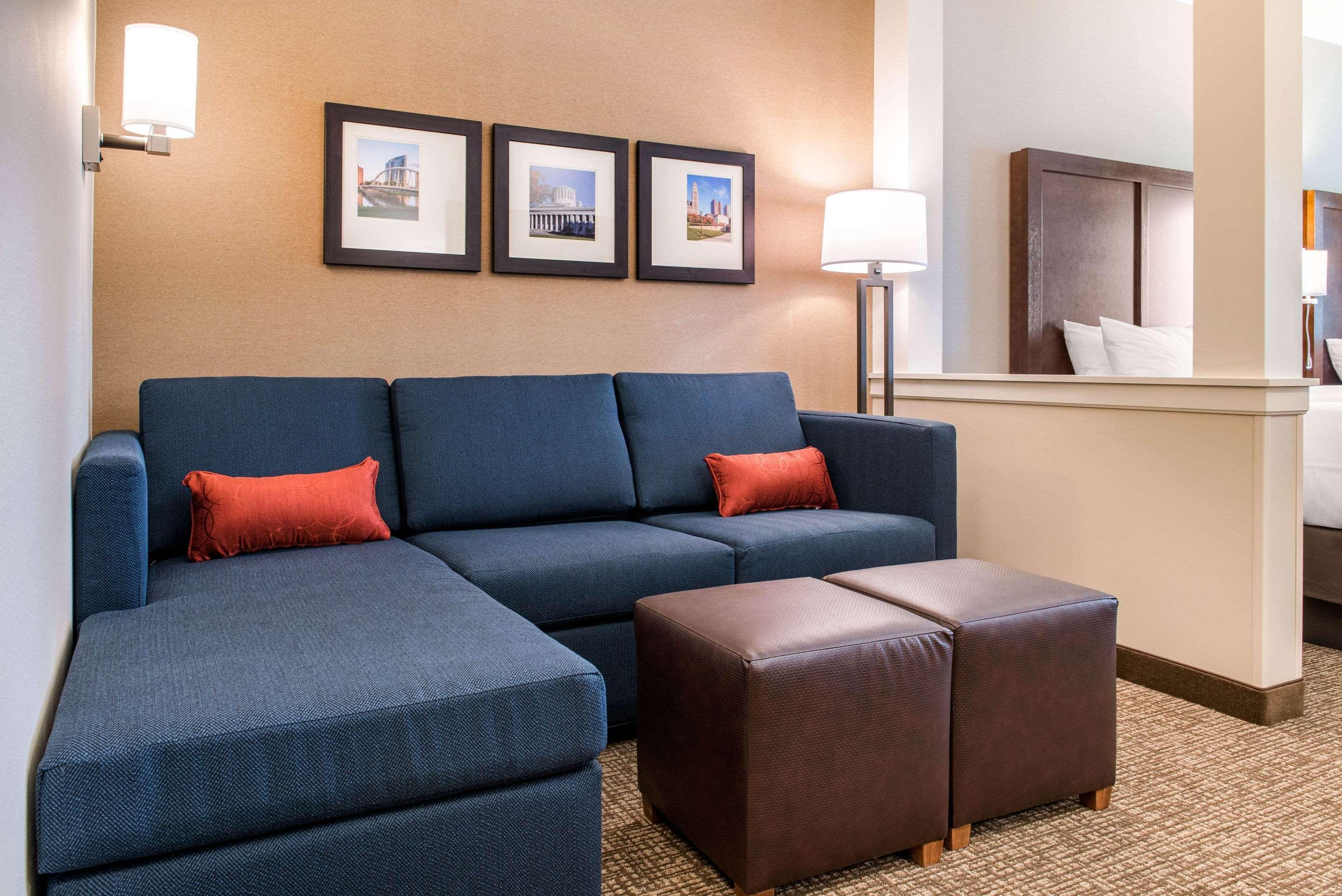 Comfort Suites Columbus Airport Exterior photo