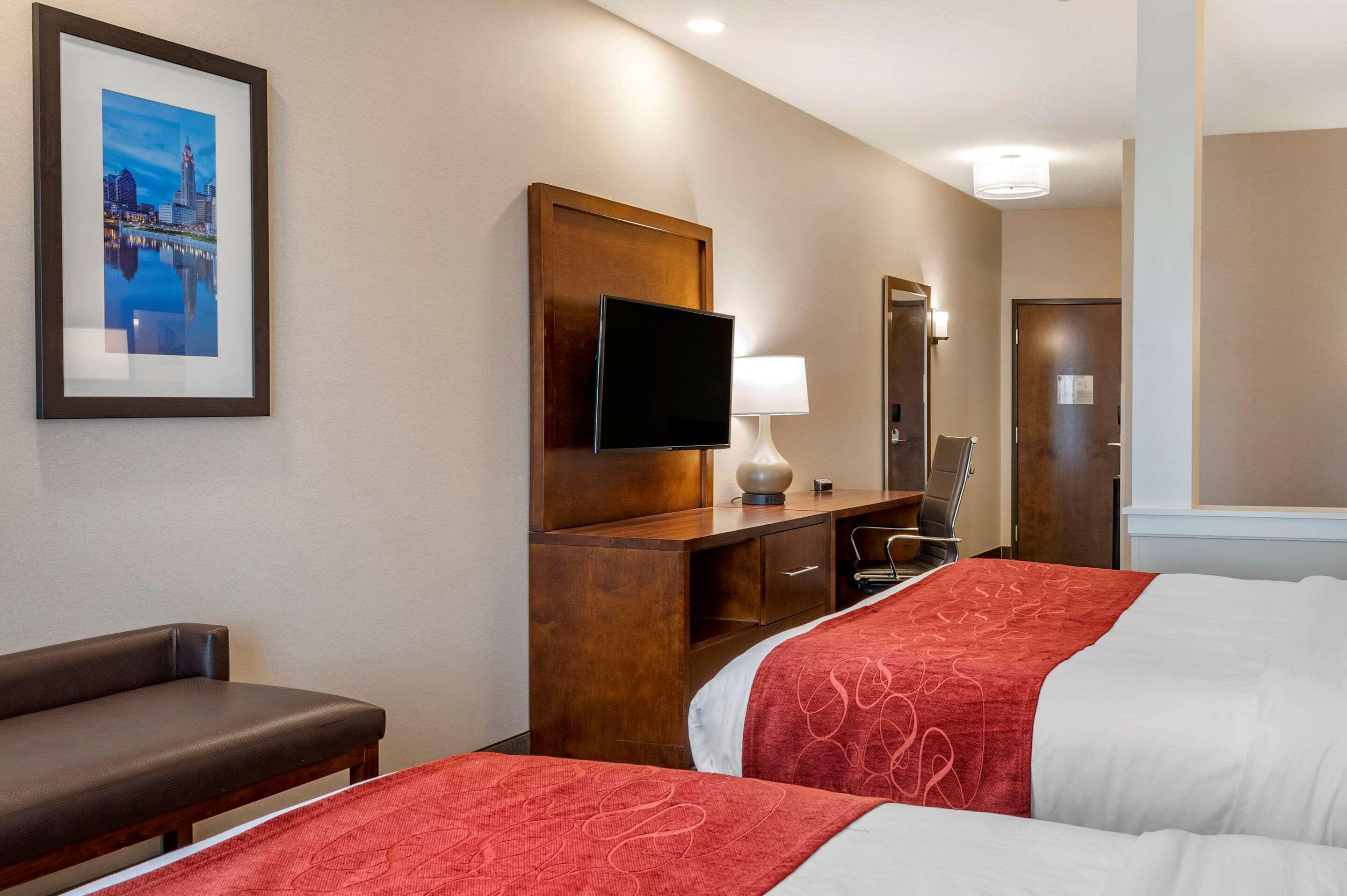 Comfort Suites Columbus Airport Exterior photo