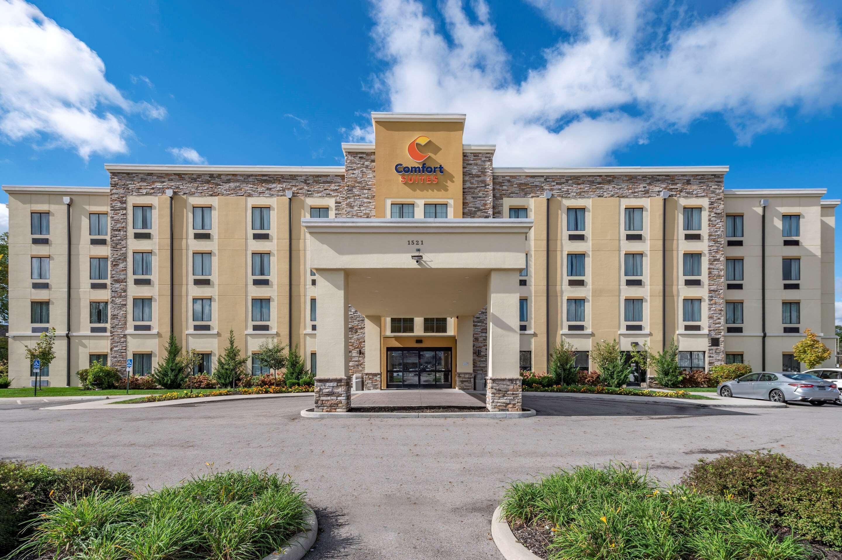 Comfort Suites Columbus Airport Exterior photo