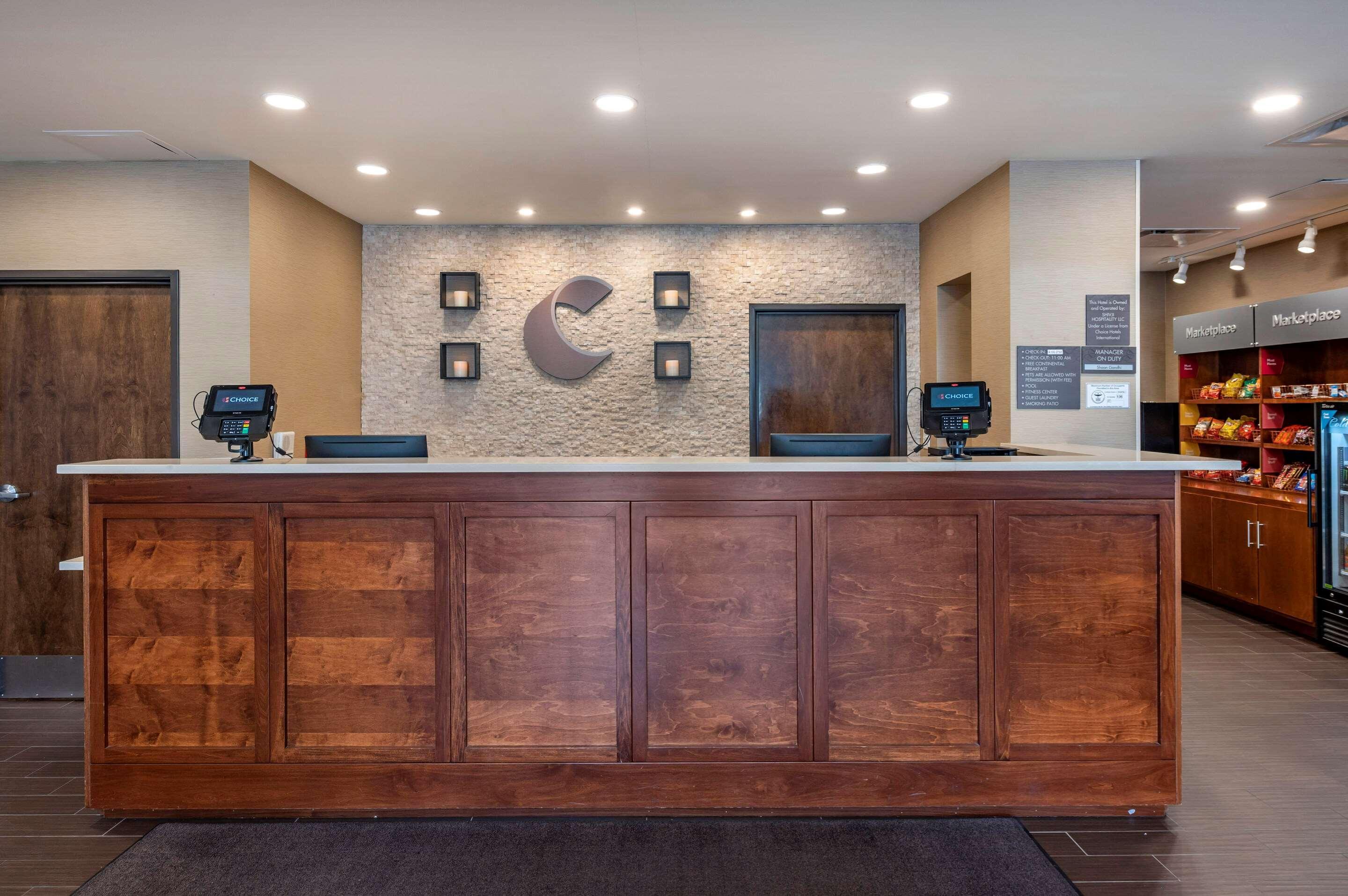 Comfort Suites Columbus Airport Exterior photo